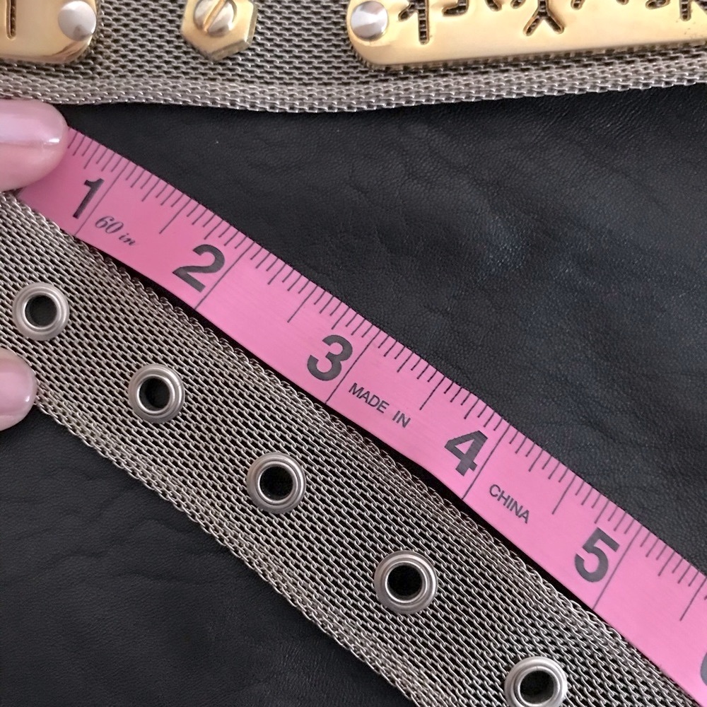 Vintage “CITIES“ 1990s Silver/ Gold Metal Mesh Vintage Belt - Picture 14 of 17